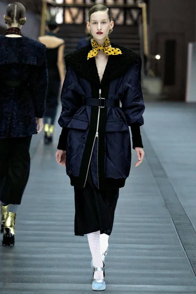 Look 8